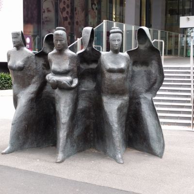 Women’s Hospital - Footpath sculpture